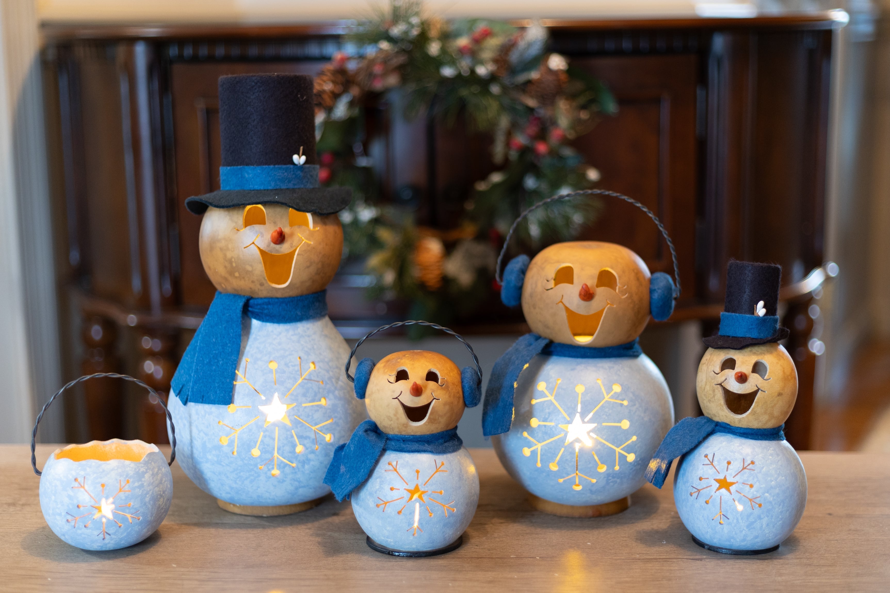 Tiny Winter Friend Gourds at Meadowbrooke Gourds. 