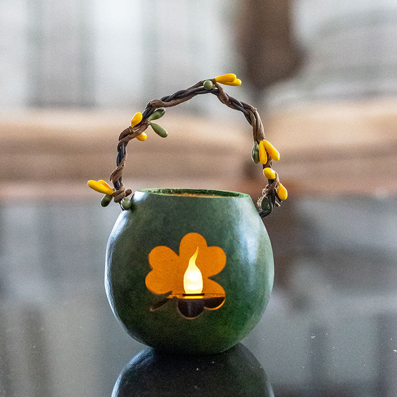 Saint Patrick's Day Clover Basket at Meadowbrooke Gourds. 